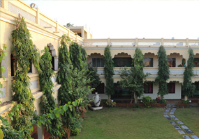 Go Flamingo Resort